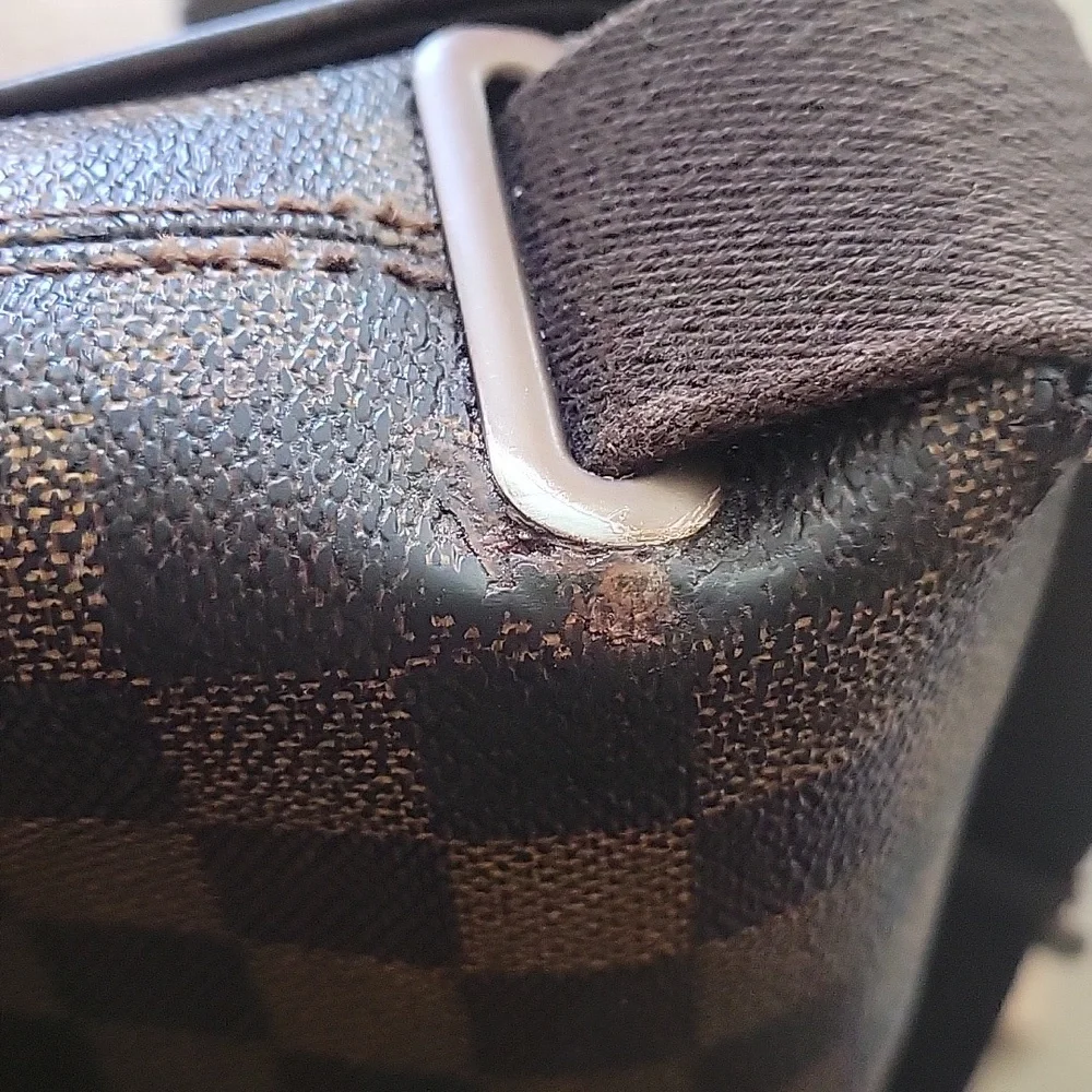 Louis Vuitton Damier Ebene Brooklyn Messenger Bag